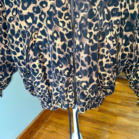 Leopard Jacket ✨ - Picture 6 of 8
